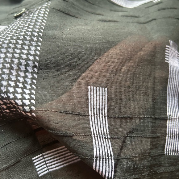 Versace Classic 100% cotton button down shirt-see measurements for sizing - Picture 7 of 7